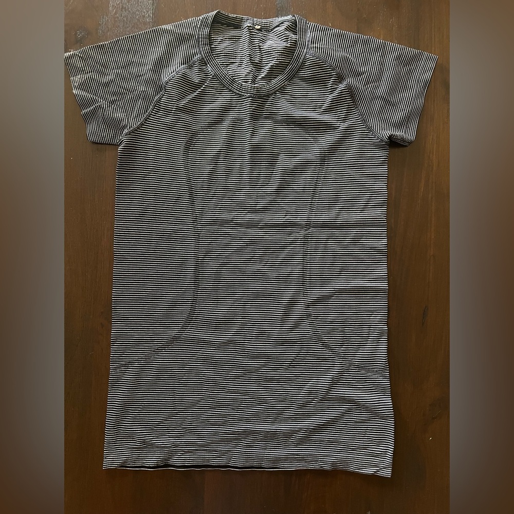 Lululemon Swiftly Tech Short Sleeve Crew White White Black
